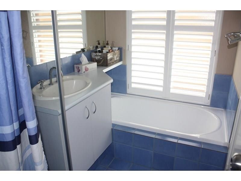 37 Barcelona Tce, Hocking WA 6065