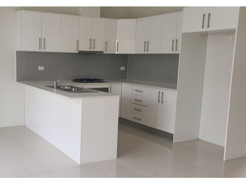 10/4 Barangaroo Rd, Toongabbie NSW 2146