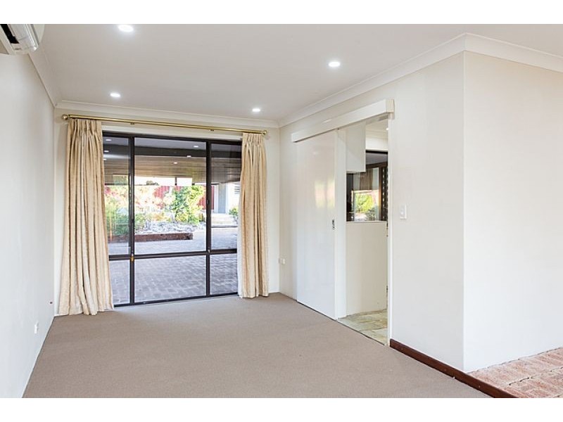 42 Beckley Cir, Leeming WA 6149