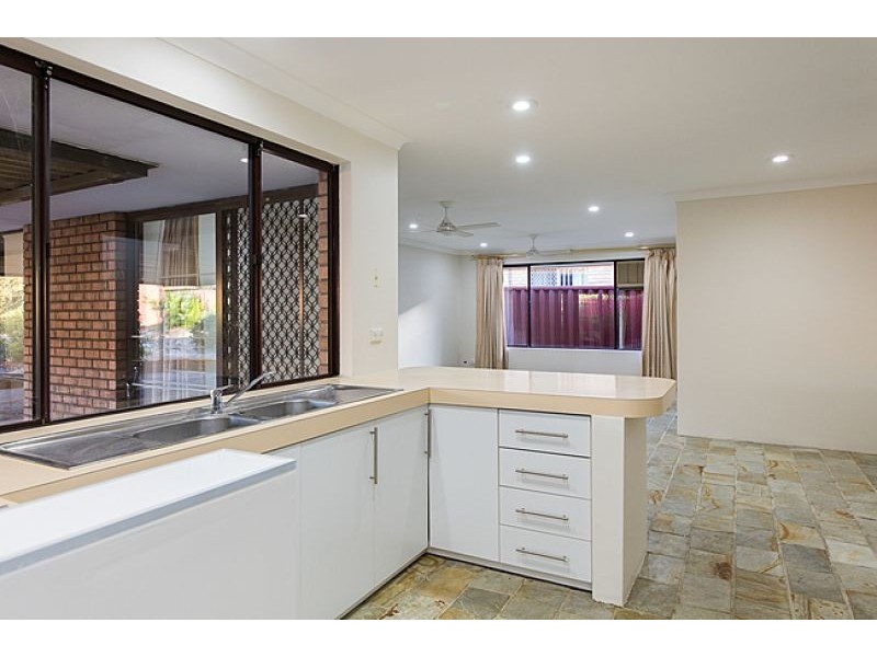 42 Beckley Cir, Leeming WA 6149