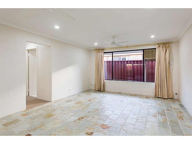 42 Beckley Cir, Leeming WA 6149