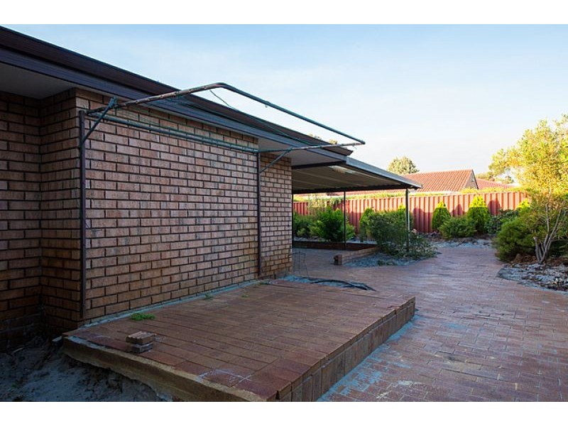 42 Beckley Cir, Leeming WA 6149