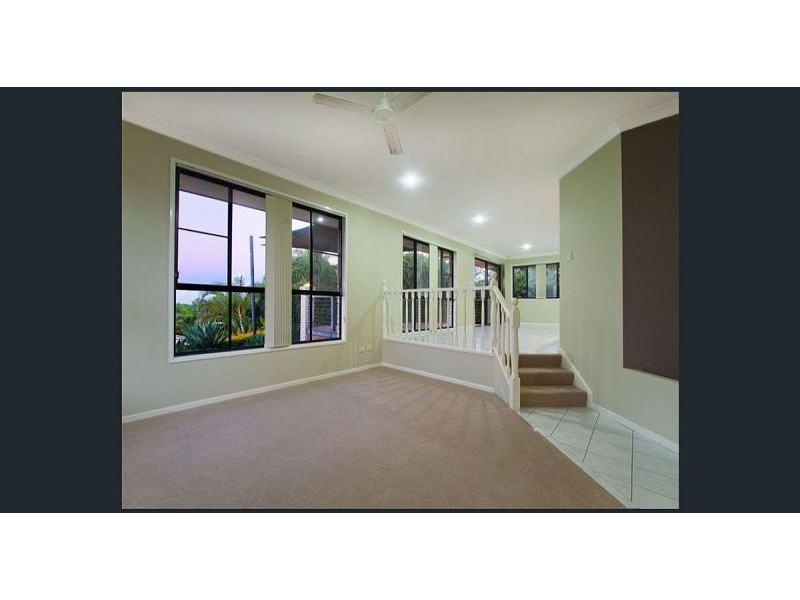 Highland Park QLD 4211