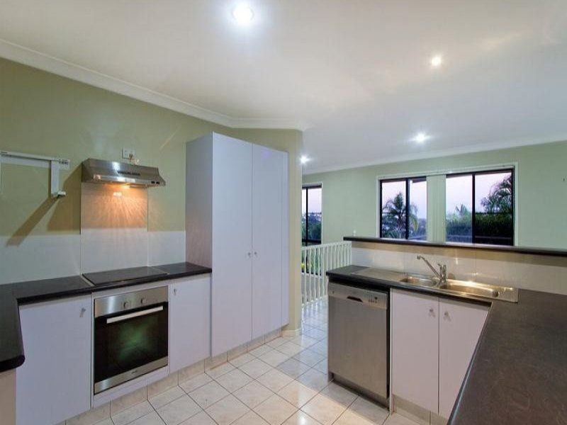 Highland Park QLD 4211