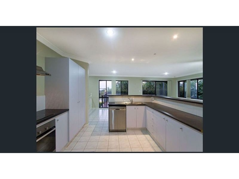 Highland Park QLD 4211