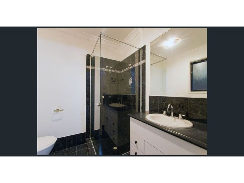 Highland Park QLD 4211