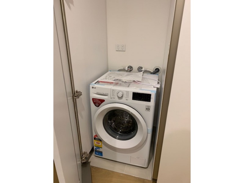 2102/9-23 Mackenzie St, Melbourne VIC 3000