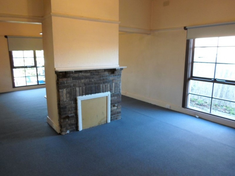 76 Iris Rd, Glen Iris VIC 3146