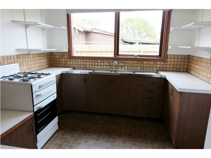 76 Iris Rd, Glen Iris VIC 3146