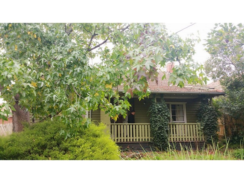 76 Iris Rd, Glen Iris VIC 3146