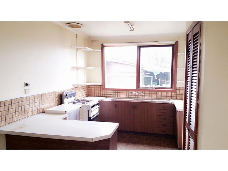 76 Iris Rd, Glen Iris VIC 3146