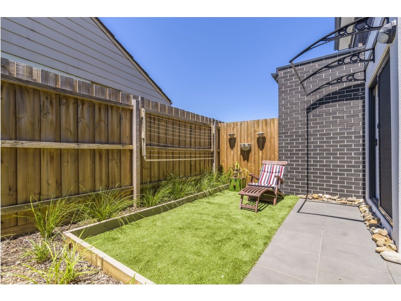 2/29 Wilkinson Cres, Bellfield VIC 3081