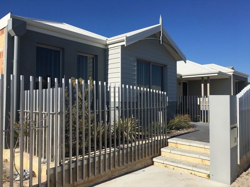 38 Aureate Way, Eglinton WA 6034