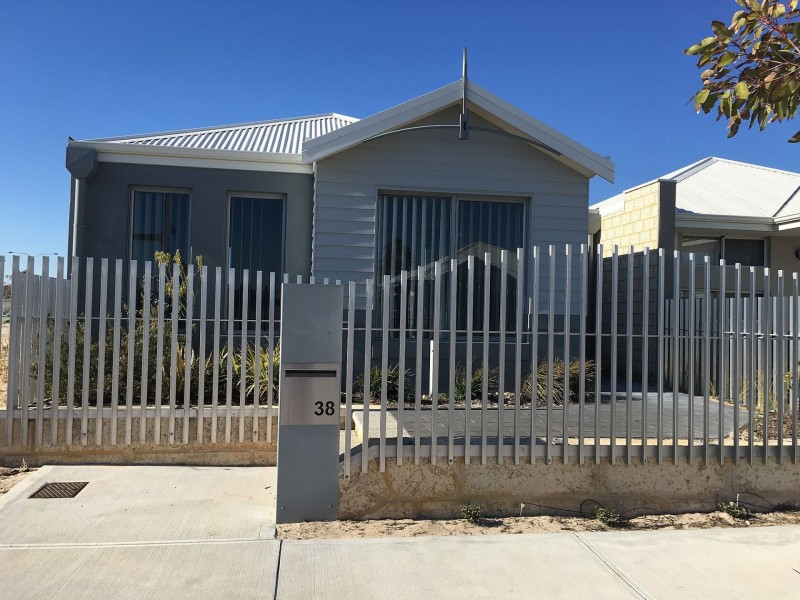 38 Aureate Way, Eglinton WA 6034