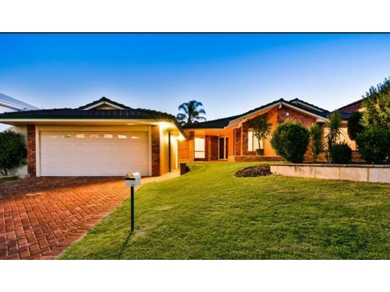 7 Sellen Ct, Leeming WA 6149