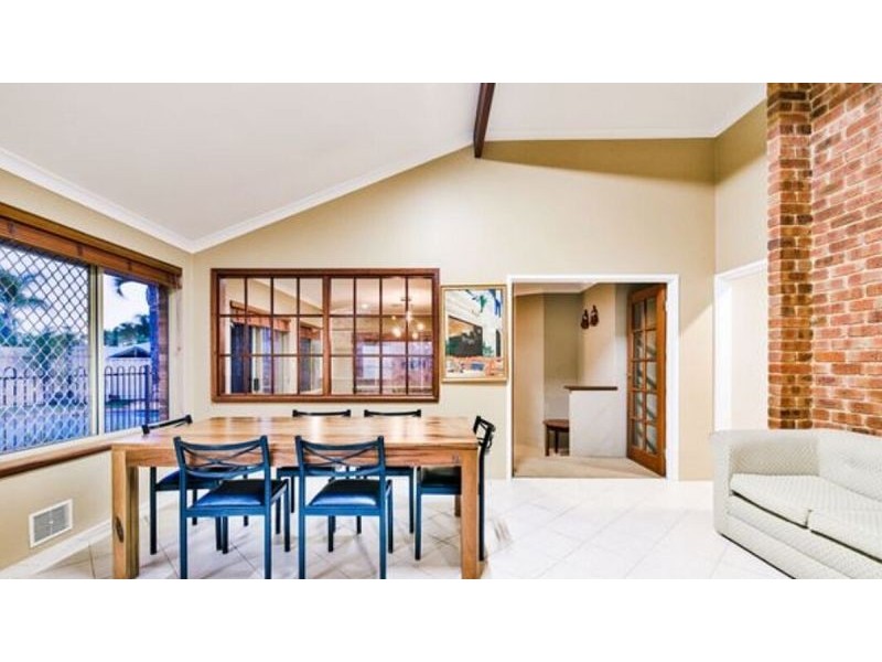 7 Sellen Ct, Leeming WA 6149