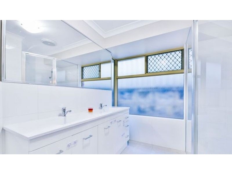 7 Sellen Ct, Leeming WA 6149