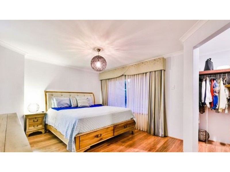 7 Sellen Ct, Leeming WA 6149