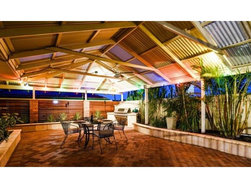 7 Sellen Ct, Leeming WA 6149