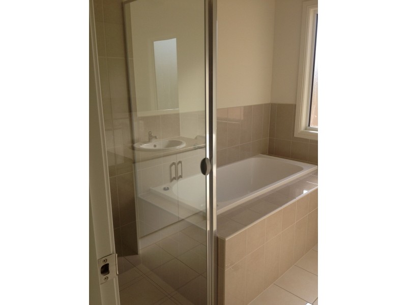 1/12 Endurance St, Vista SA 5091