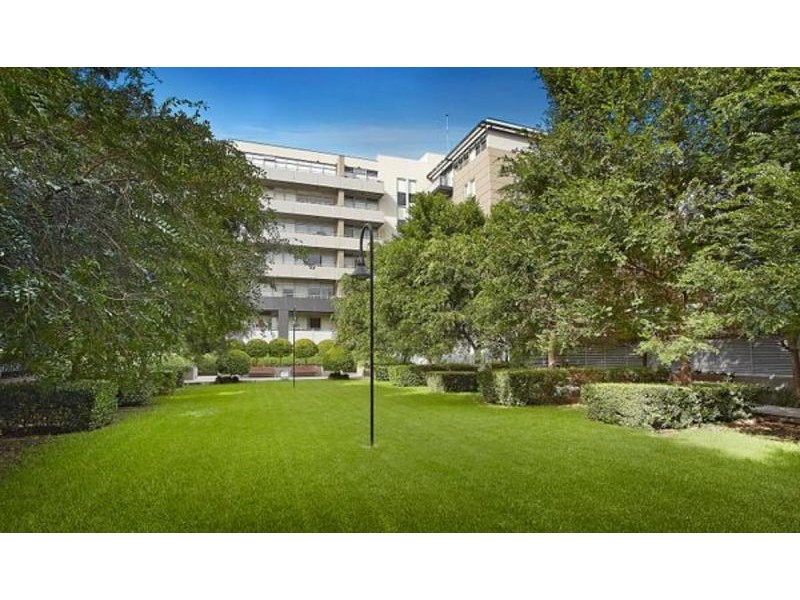 202/84 Bay St, Port Melbourne VIC 3207