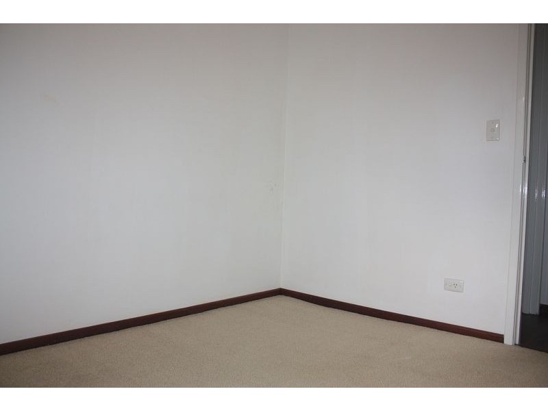 8/13 Bray Pl, Beechboro WA 6063