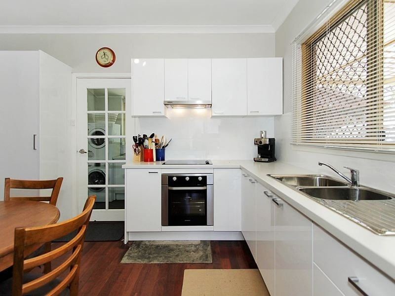 32 Dorcas Way, Coolbellup WA 6163