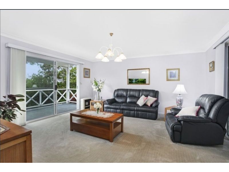 18 Wyong Rd, Berkeley Vale NSW 2261