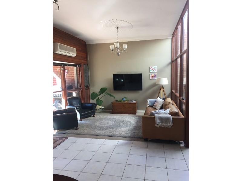 2/47 Wray Ave, Fremantle WA 6160