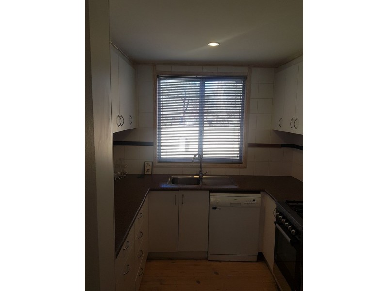 2 Jenner Ct, Wanniassa ACT 2903