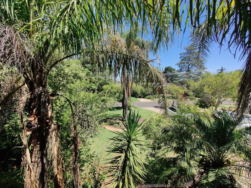 76 Ross Cres, Griffith NSW 2680