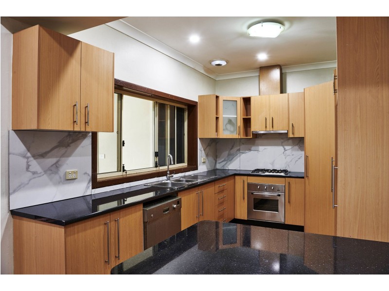 31 Alexandra Ave, Westmead NSW 2145