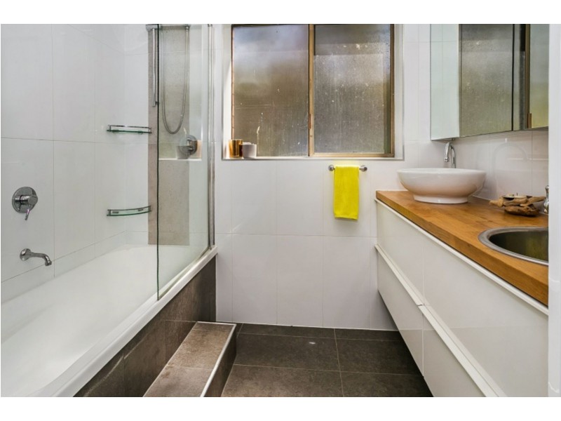 1/21 Vincent St, Indooroopilly QLD 4068