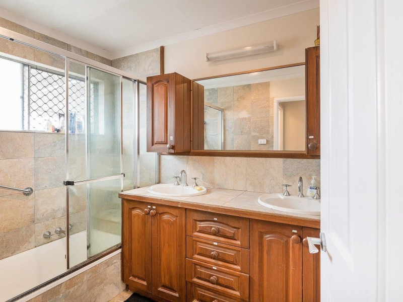 37 Everett St, Upper Mount Gravatt QLD 4122