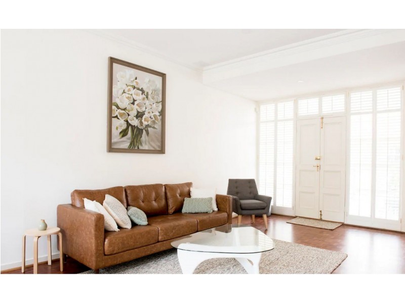 18 Sherwood Cl, North Adelaide SA 5006