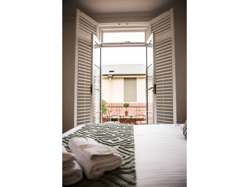 18 Sherwood Cl, North Adelaide SA 5006