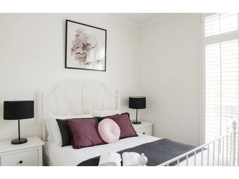 18 Sherwood Cl, North Adelaide SA 5006