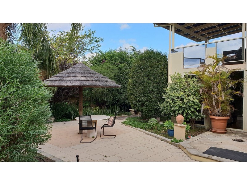 19 Mount View Tce, Mount Pleasant WA 6153