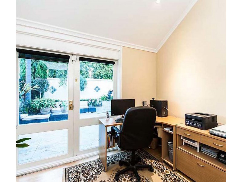 19 Mount View Tce, Mount Pleasant WA 6153