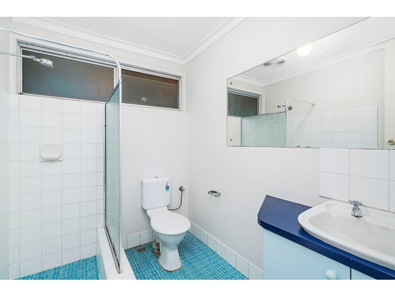 36 Thompson Dr, Wanneroo WA 6065