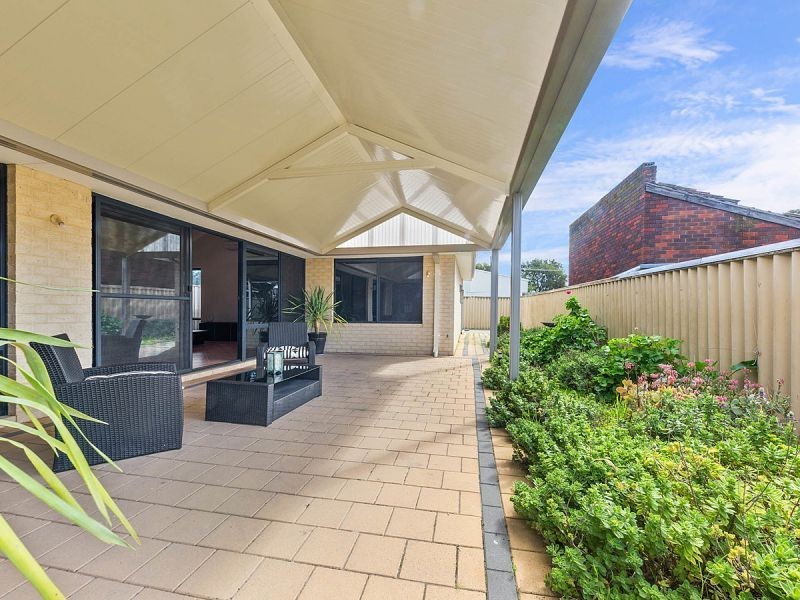 53A Laurie St, Cloverdale WA 6105