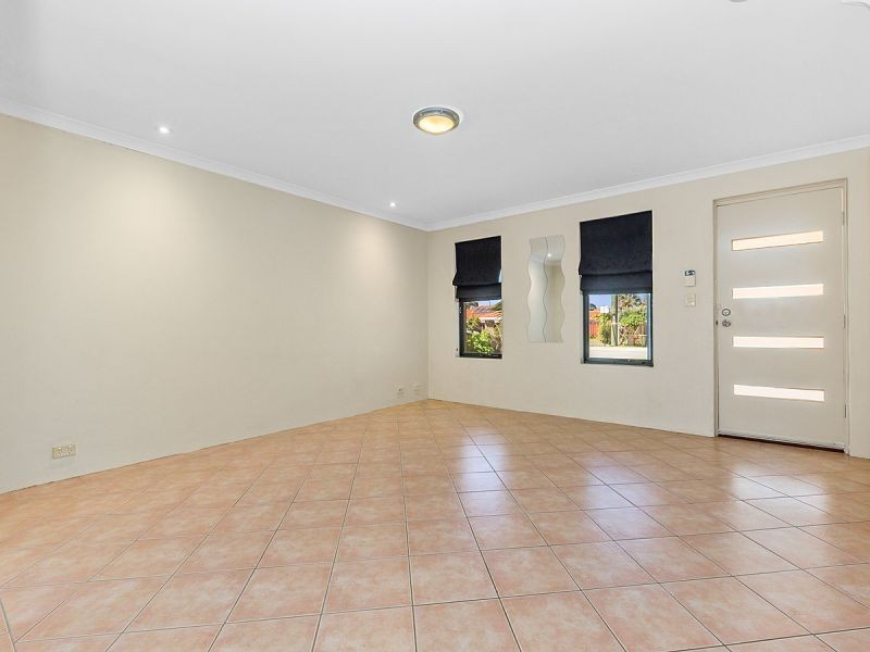 53A Laurie St, Cloverdale WA 6105
