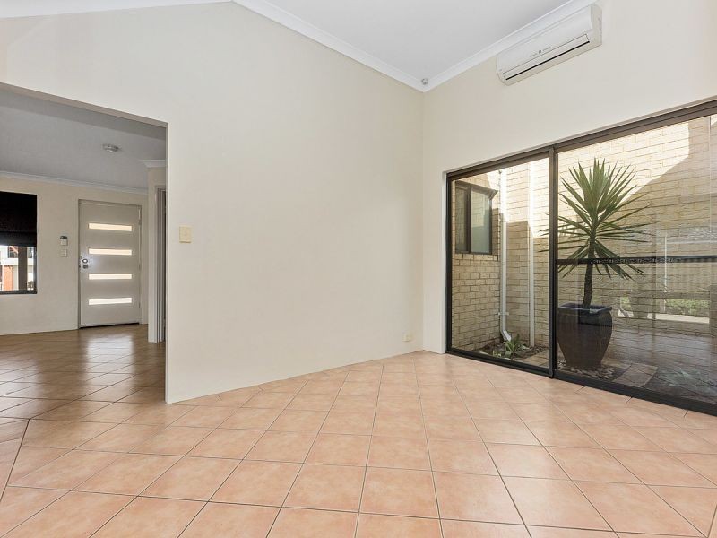 53A Laurie St, Cloverdale WA 6105