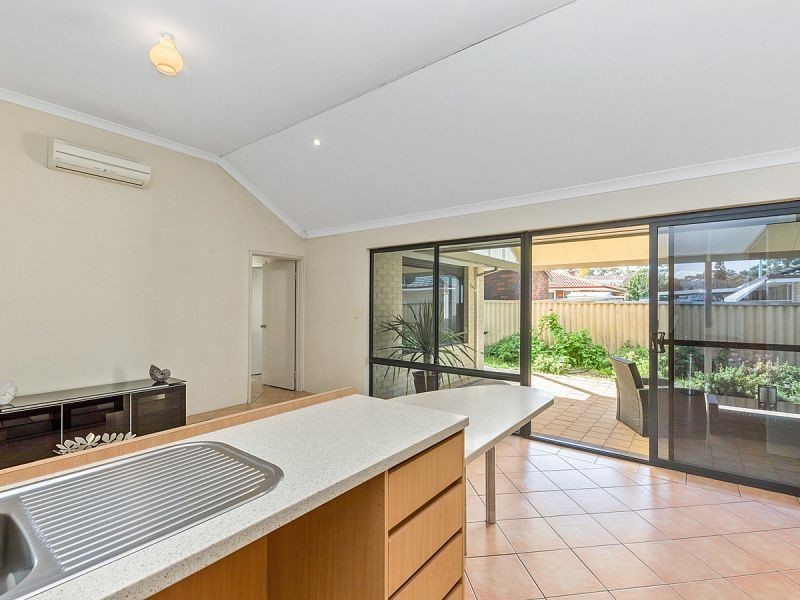 53A Laurie St, Cloverdale WA 6105