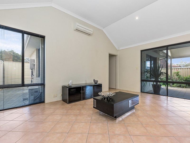 53A Laurie St, Cloverdale WA 6105
