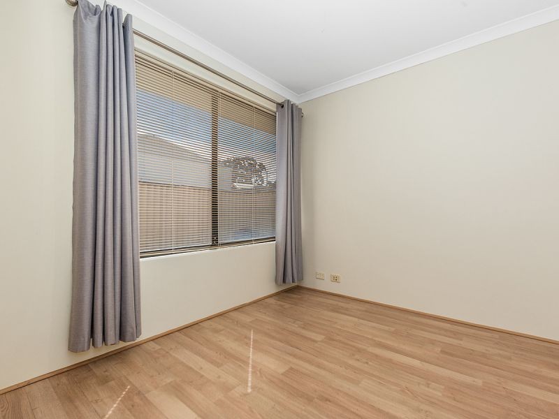 53A Laurie St, Cloverdale WA 6105
