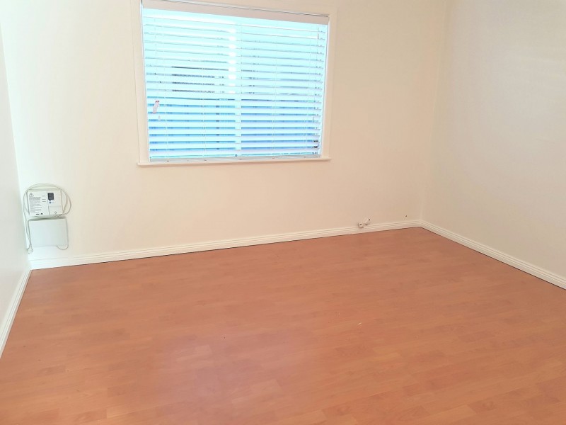 10 Ruddock St, Corrimal NSW 2518