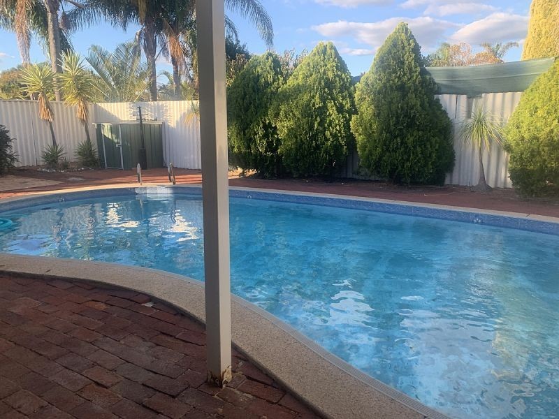 32 Backhouse Rd, Kingsley WA 6026