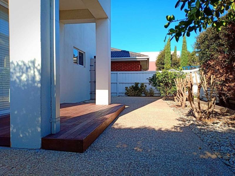 8 Ikon Dr, Point Cook VIC 3030