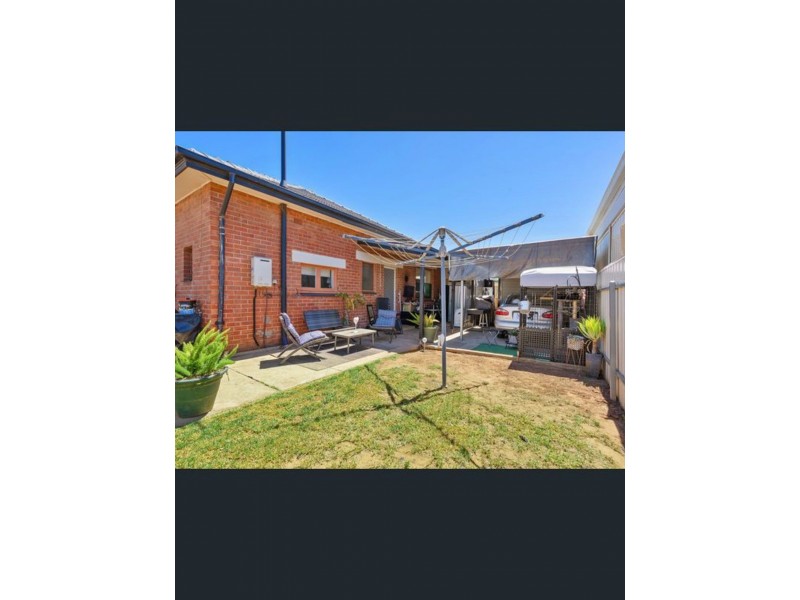 6 Torrens Cres, Pennington SA 5013